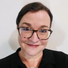 Dr Anneke Schmider